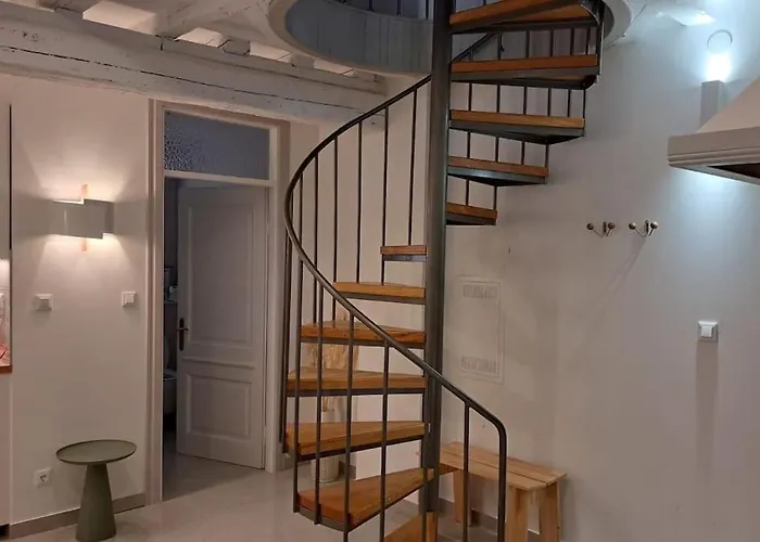House Mvsevm 4* 아파트 *