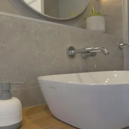 Apartament House Mvsevm 4* Vis