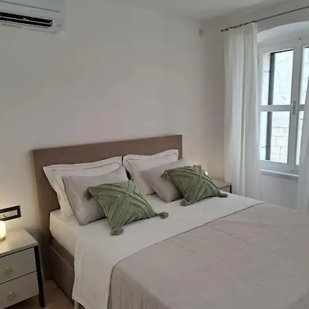 House Mvsevm 4* * Vis